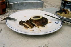 Eine naheliegende Mahlzeit: Steinpilze auf Brot
