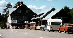 Tanken und Einkaufen - Der Lanthandel