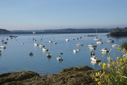 Bretagne - Gezeitenkraftwerk an der Rance Bretagne