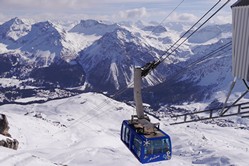 Blick vom Weisshorngipfel auf Arosa