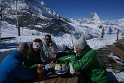 Zermatt, Rast an der Monte Rosa Htte